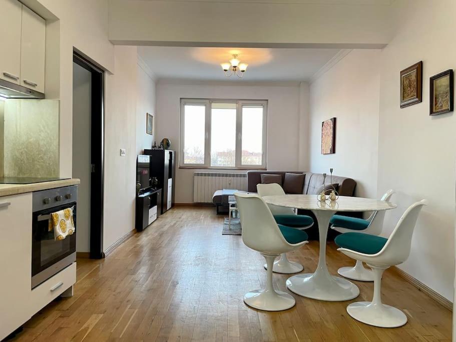 2bd On Vitosha Street By Cosher * Sofia